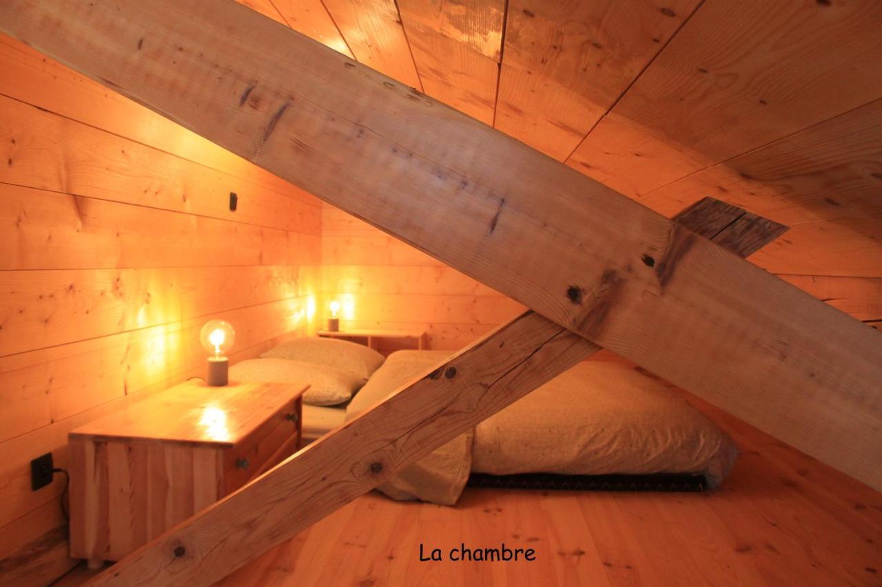 Belladone Guest House Theys Les 7 Laux ภายนอก รูปภาพ